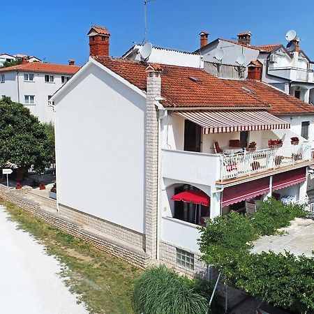 Apartment Sambris No 1 Върсар Екстериор снимка