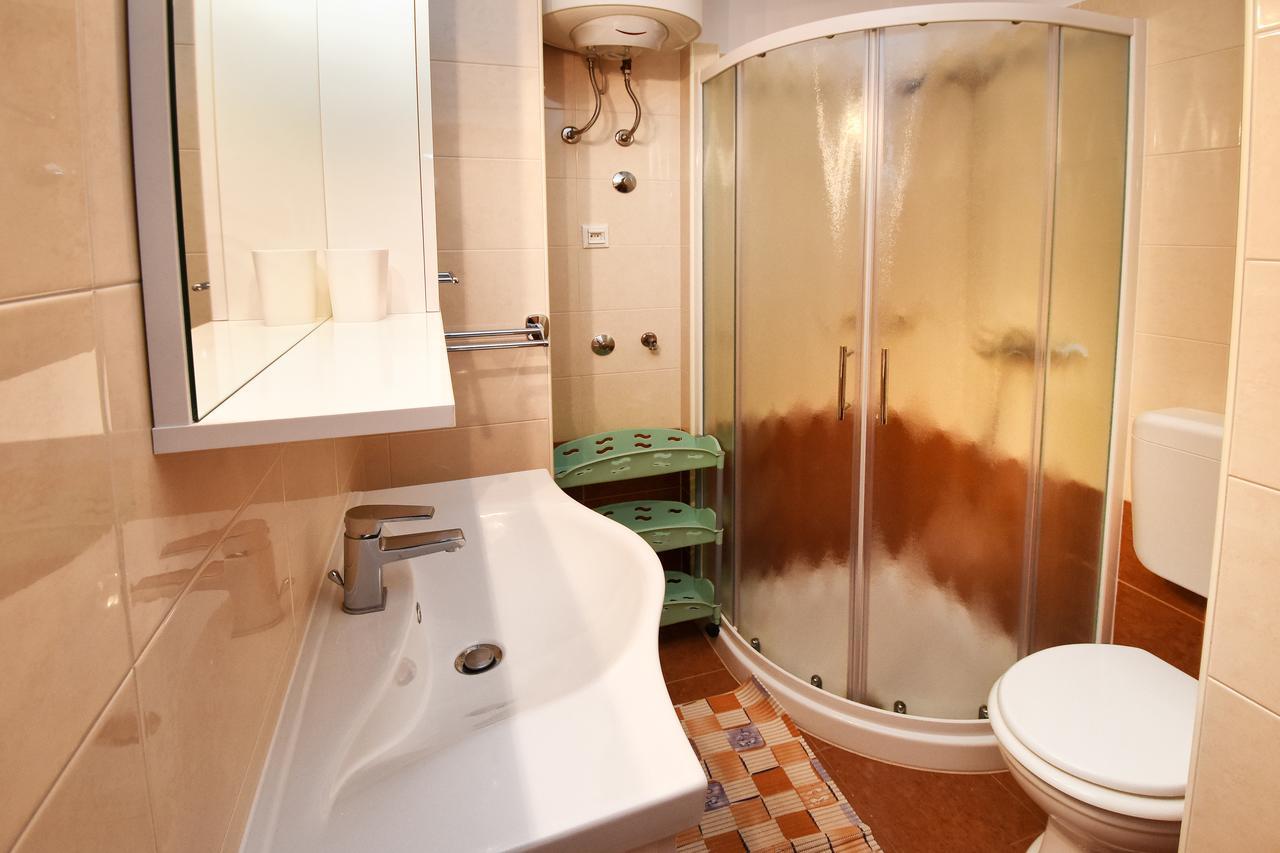 Apartment Sambris No 1 Върсар Екстериор снимка