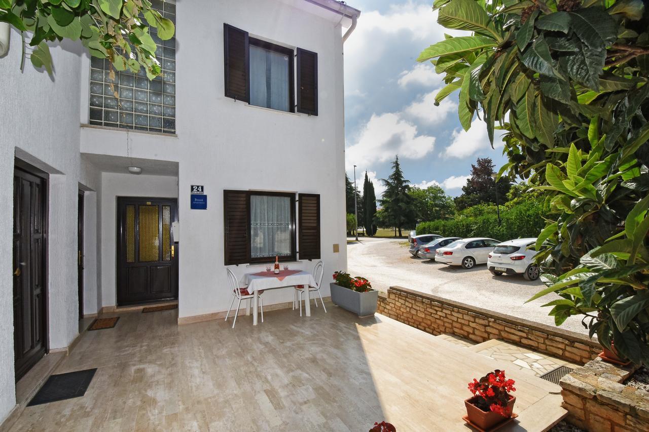 Apartment Sambris No 1 Върсар Екстериор снимка